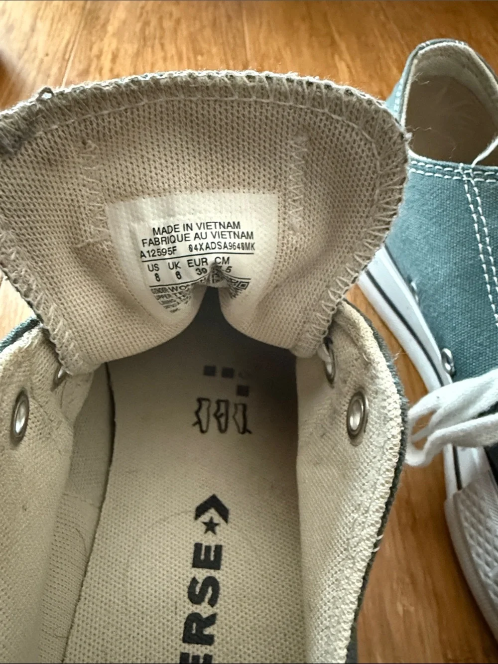 Converse Low Top Sneakers - Picture 2 of 4